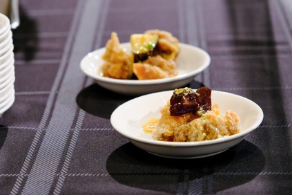 佐土原ナスと地頭鶏の唐揚げ 油淋ソース掛け
