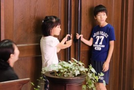 新郎新婦の入場は音楽に合わせてドアオープン