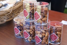 ナッツの飴だき